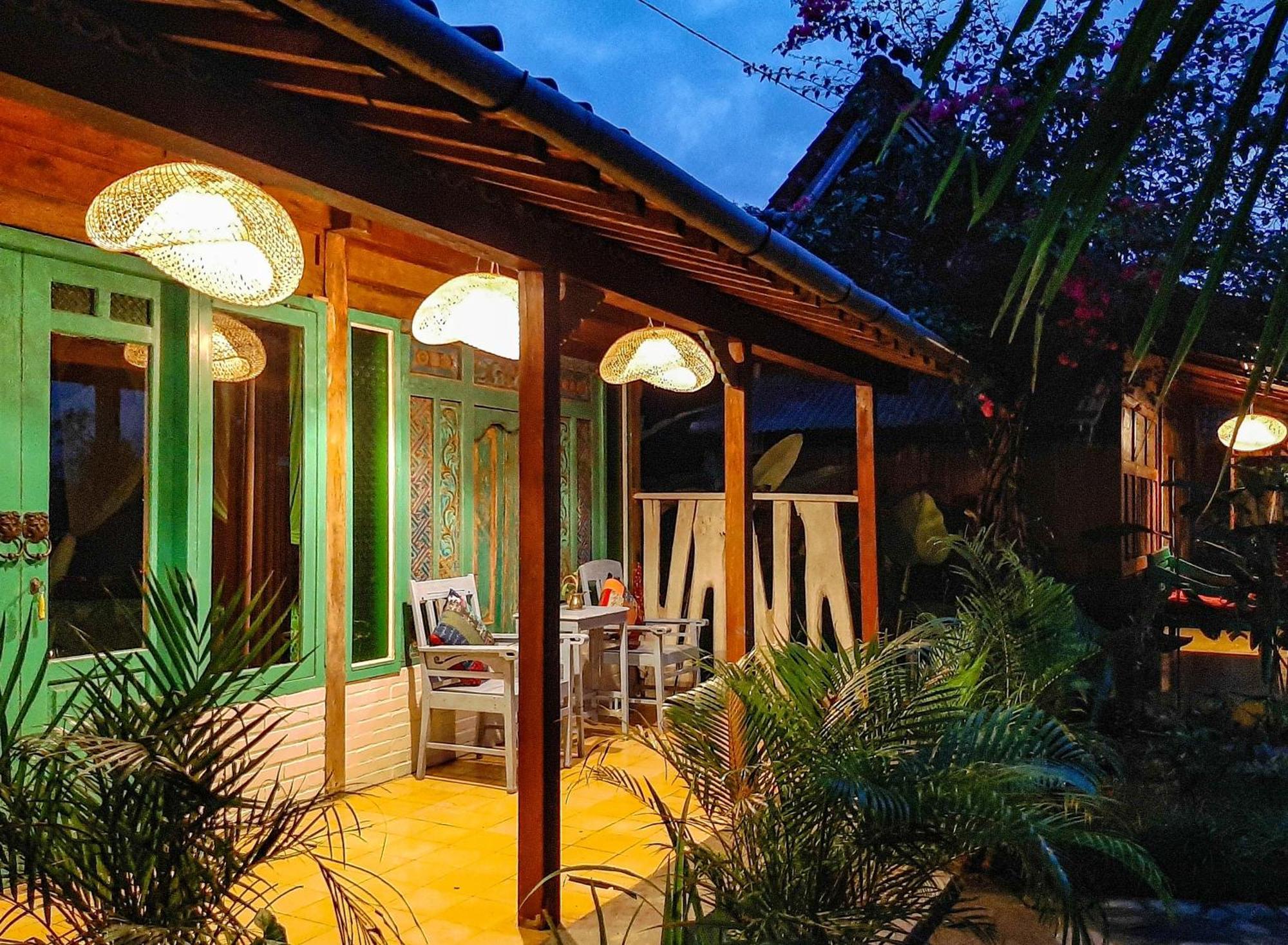 מגלאנג Janur Bungalow חדר תמונה
